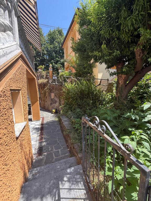 Casa Isabel, Rapallo, photograph 10 of 17