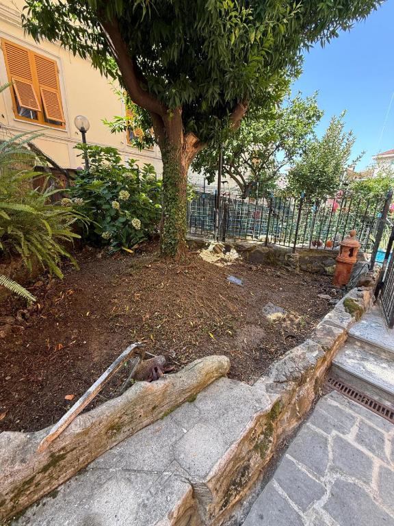 Casa Isabel, Rapallo, photograph 16 of 17