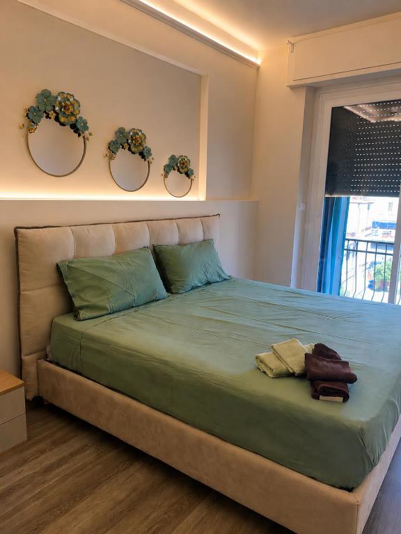 Colombo 12, Rapallo, Green bedroom