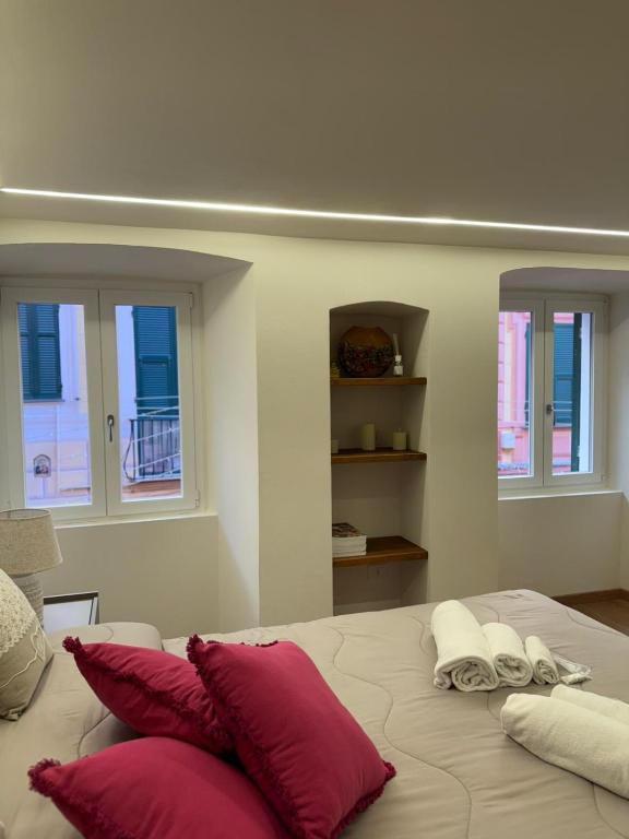 Mazzini 77, Rapallo, photograph 26 of 28